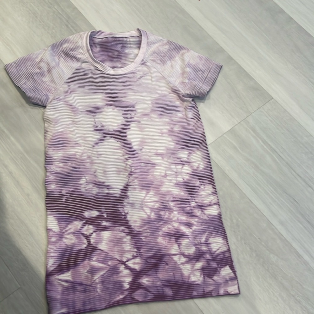 Lululemon tie dye swiftly top